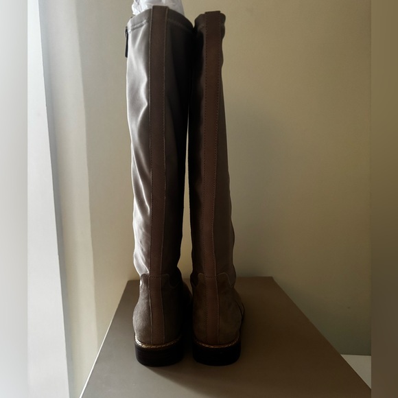Donald Pliner Women's Isla Suede knee high Boot Size 8. **Like new** - Picture 7 of 11